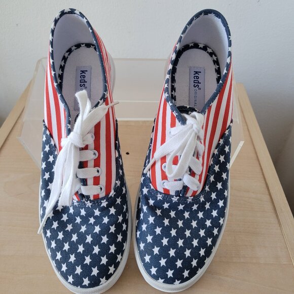 Keds Shoes - KEDS Original American USA 2K Canvas Stars Stripes Sneakers (Size: 8M)